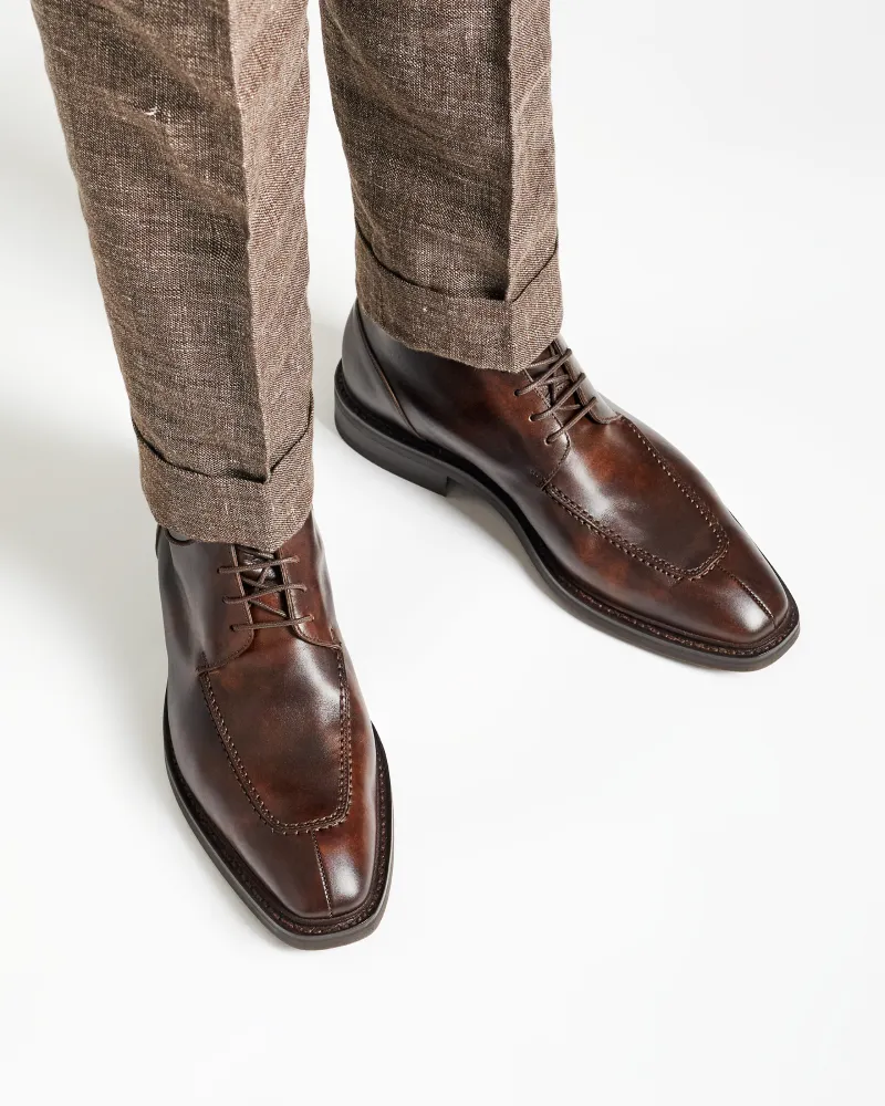 Museum Brown Split Toe Boot